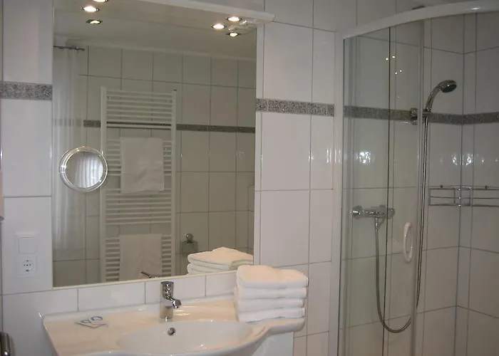 林登霍夫酒店 3*