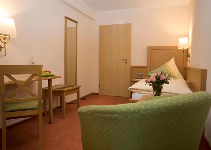 林登霍夫酒店 酒店 梅舍德